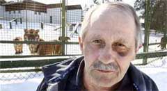 Bengt Eriksson framf&ouml;r tigerh&auml;gnet. Foto: Jan Andersson 