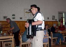G�sta Markusson dragspel Edens caf� 2007
